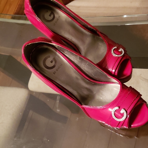 Shoes - Picture 2 of 4